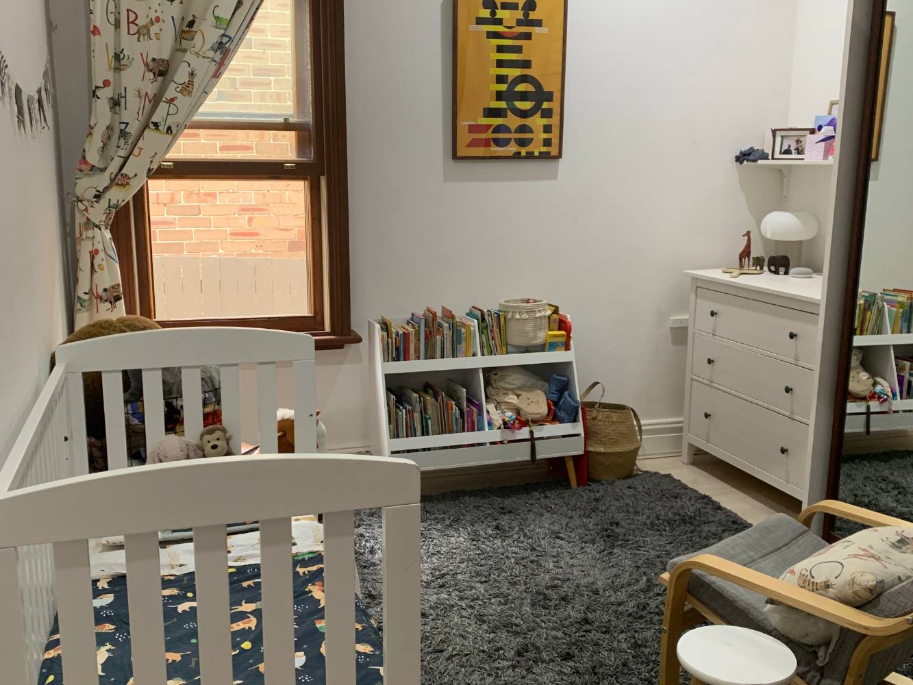 Childs Bedroom with Cot/Toddler bed