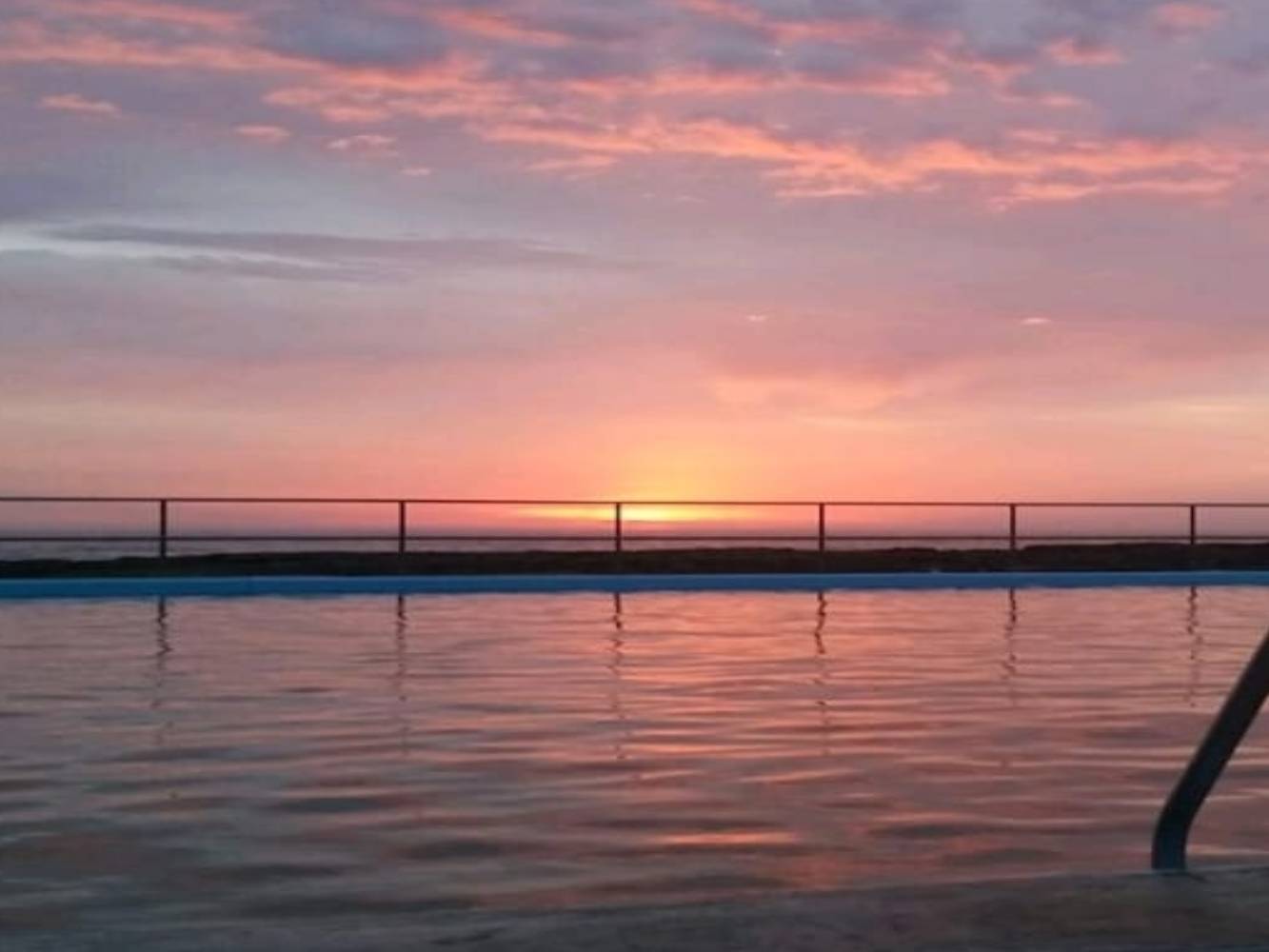 Sunrise Woonona 50 metre sea pool