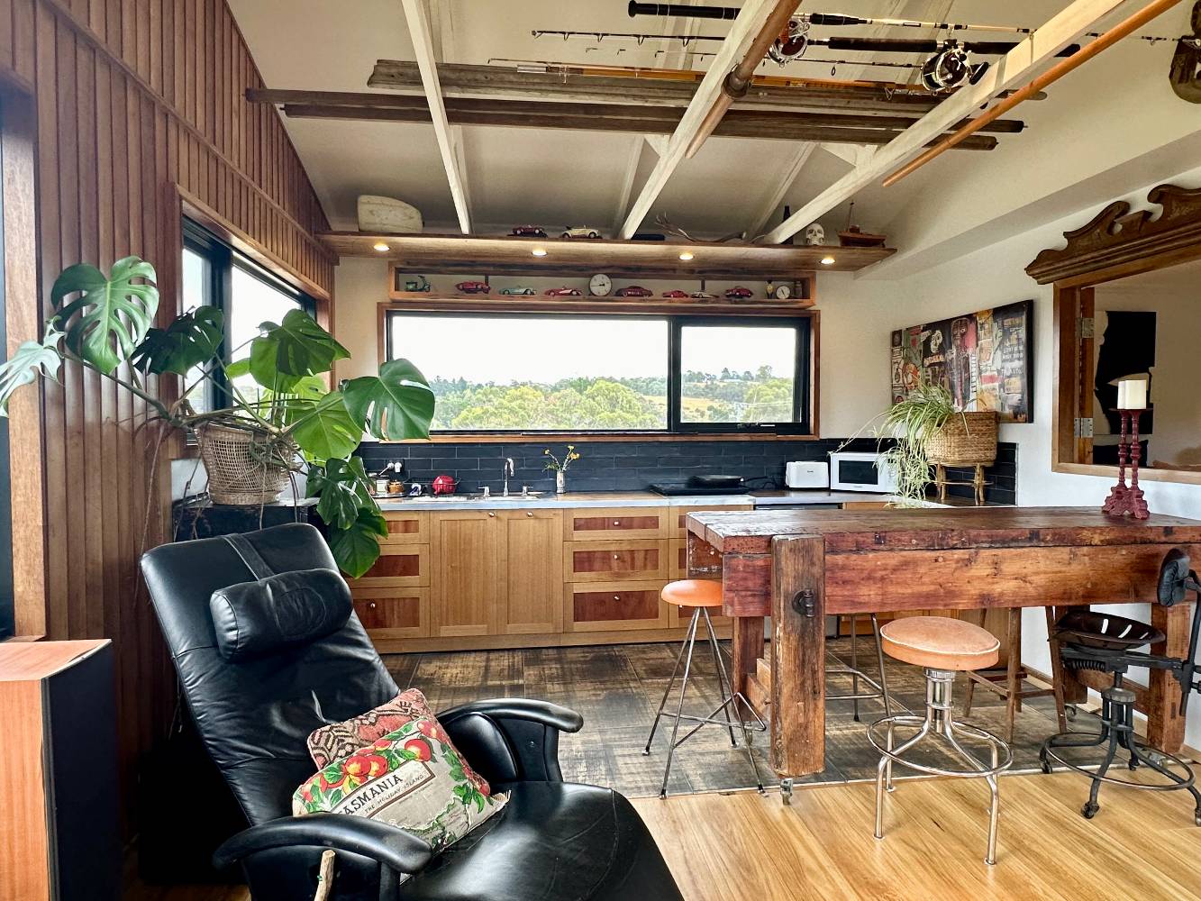 Kitchen and dining space.